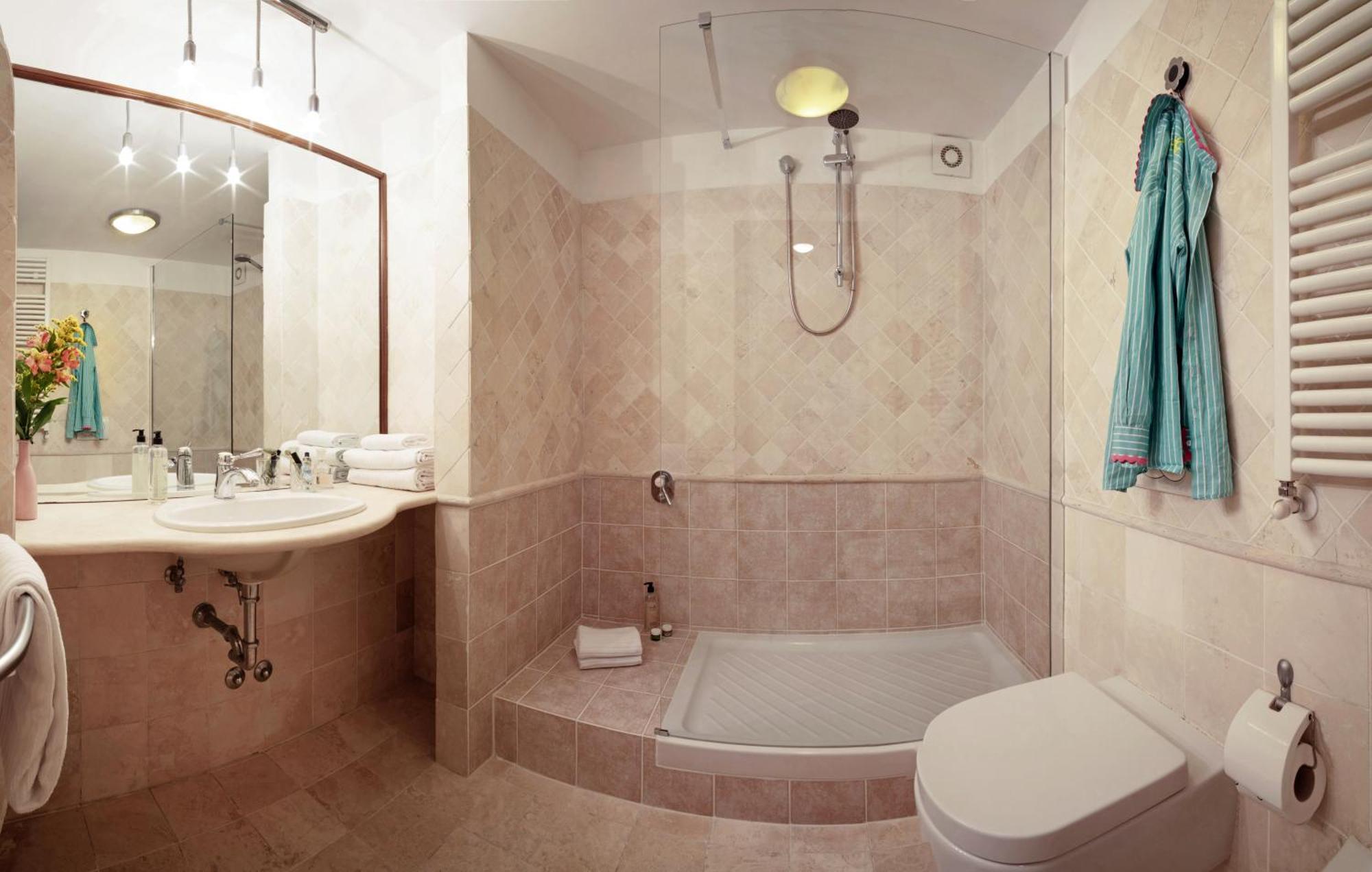 Trasteverehome - Artists Loft With Private Parking In Trastevere Rome