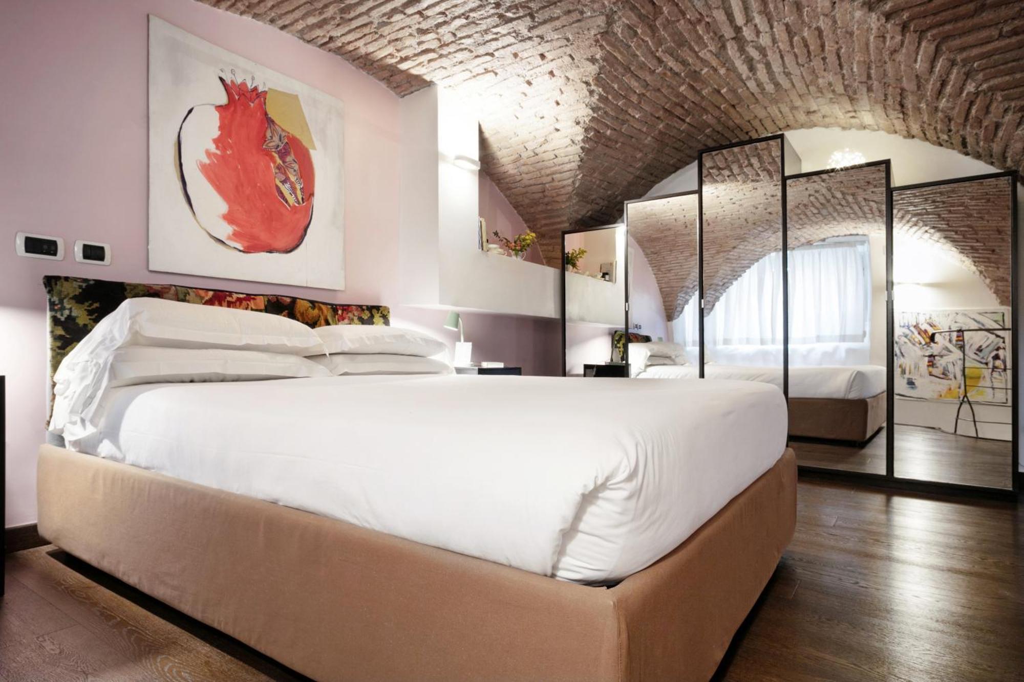Vakantiehuis Trasteverehome - Artists Loft With Private Parking In Trastevere *