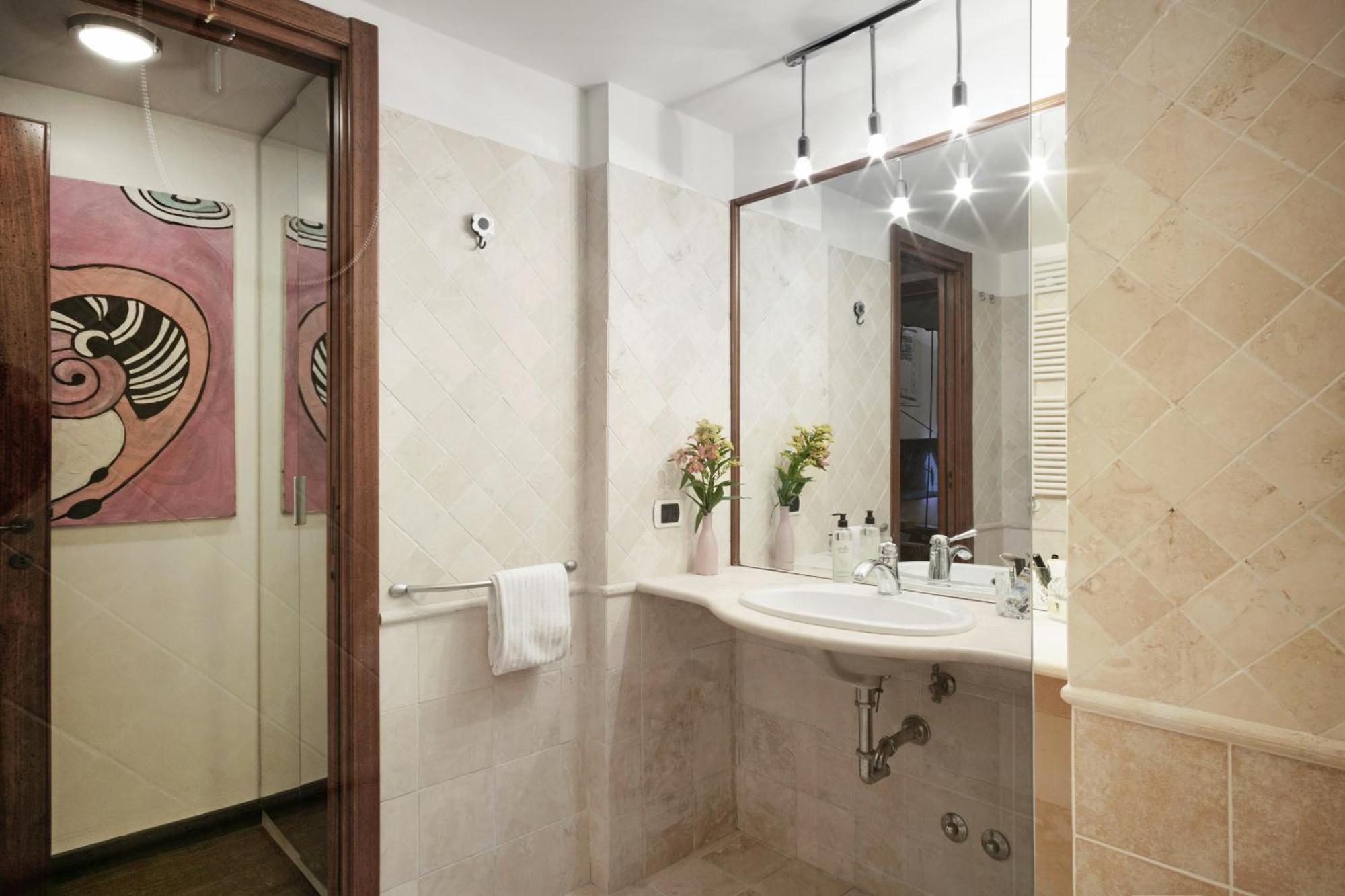 Trasteverehome - Artists Loft With Private Parking In Trastevere Vakantiehuis *